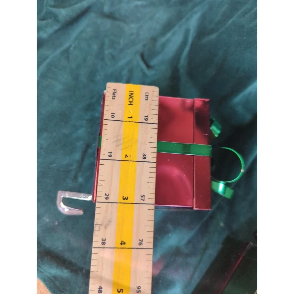Metal Gift Boxes, Christmas Stocking Hangers, Red and green, set of two